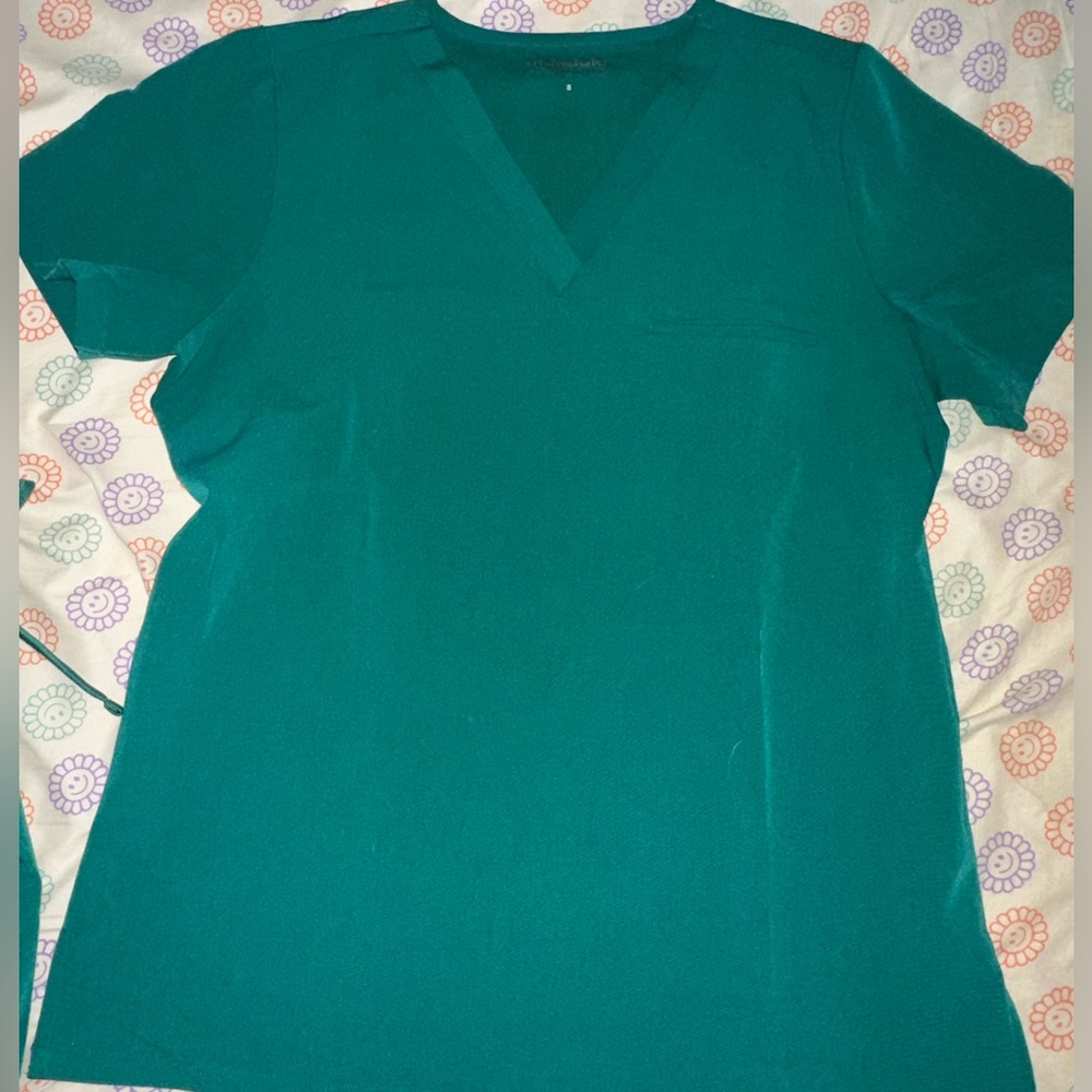 Mandala one pocket scrub top